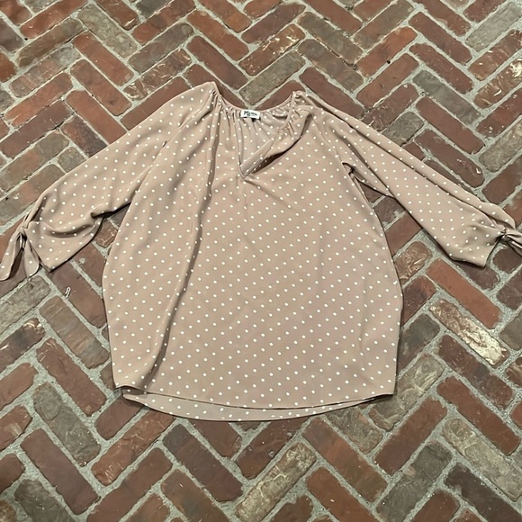 Show Me Your Mumu Polka Dot Tie Sleeve Tunic - Picture 2 of 6